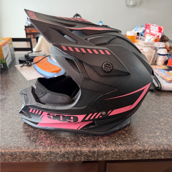 509 Black and Pink Snowmobile Helmet - Picture 1 of 3